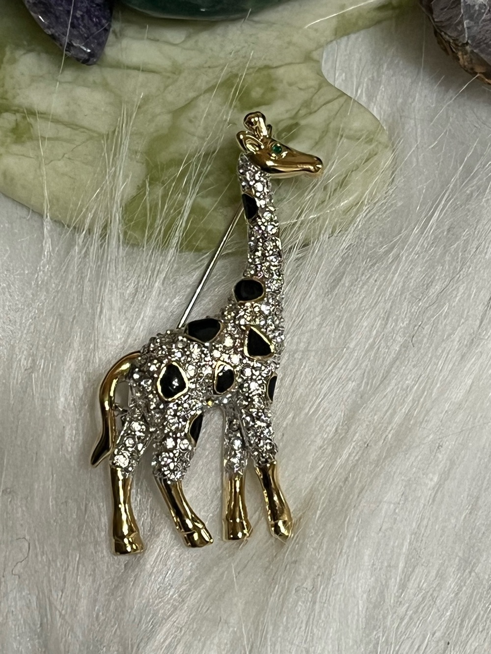 Crystal Giraffe Brooch